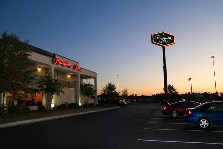 Hampton Inn & Suites Tifton Exterior photo